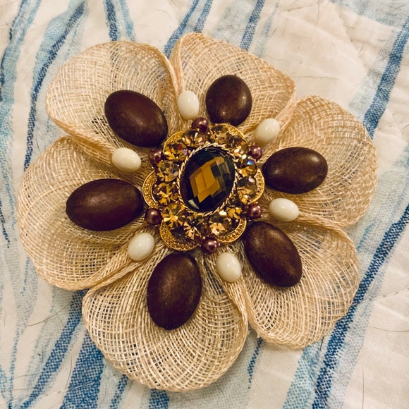 Cara New York Barrette VINTAGE JEWELED FLOWER Unique DESIGN NWT Hair Accessory - Picture 4 of 7